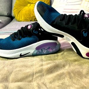 NIKE “JOYRIDE” Running Shoes